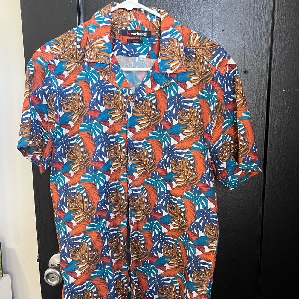 Short sleeve button down shirt